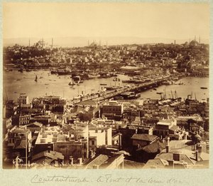 Panorama med udsigt over Istanbul og Bosporus-floden, ca. 1890 (s/h-billede) af Sebah and Joaillier