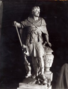 Hannibal Triumphant, 1722 (marmor) (bw foto)