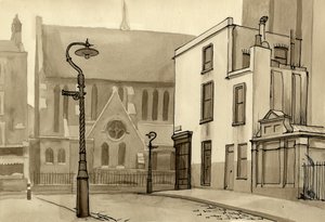 Lygtepæl og kirke, c1951. af Shirley Markham