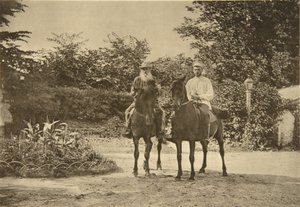 Den russiske forfatter Leo Tolstoy rider i Yasnaya Polyana, nær Tula, Rusland, 1900