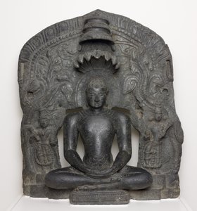 Jain Tirthankar Parshvanath med Serpent Hood siddende i meditation (Dhyamudra), fra Karnataka, Indien (Chlorite)