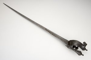 Pata, gaffelsværd (stål, jern og messing)