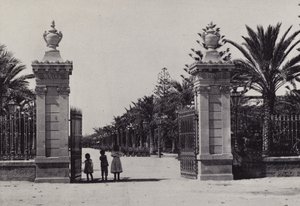 Cadiz: Indgang til Genoves Park (s/h foto) af Spanish Photographer