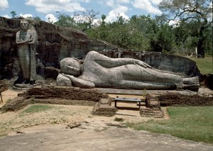 Det tilbagelænede billede, som viser Buddhas parinirvana, skulptur, Gal Viharas tempel