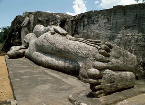 Det tilbagelænede billede, som viser Buddhas parinirvana, skulptur, Gal Viharas tempel