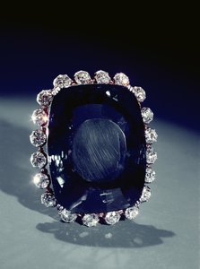 Logan Brochen (safir og diamant)