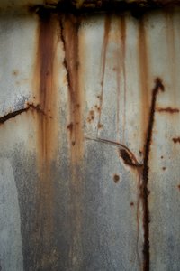 Rustne metalstriber af Studio Meikle