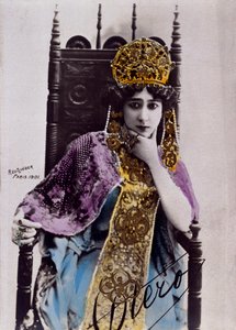 Portræt af Caroline (La Belle) Otero (1868-1965), postkort med autograf