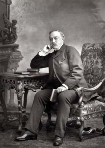 Edmund Yates (1831-94), journalist og romanforfatter, portrætfotografi (s/h foto)