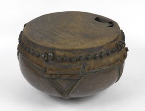 Sudanesisk kedeltromle, ca. 1898 (kobber)