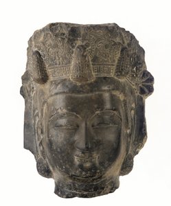Hovedet af en bodhisattva, 581-618 (mørkegrå kalksten)