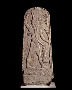 Orientalsk kunst: stel af guden Baal i lyn. (Gud kriger beskytter kongen) Skulptur fra det 15. århundrede f.Kr., Syrien. Paris, Musée du Louvre