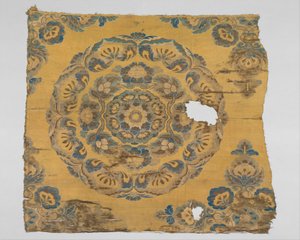 Textile with Floral Medallion, c.800dani af Tang Dynasty Chinese School