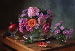 Efterårsblomster og frugt