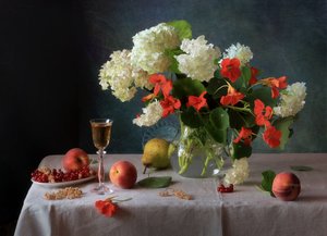 Farverige frugter og blomster af Tatyana Skorokhod