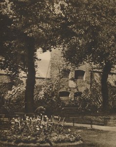 Stedet for Marshalsea-fængslet fra Churchyard of St. Georges, Southwark, c1935. af Taylor