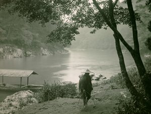 Fisker ved Hozu-floden, Arashiyama-distriktet, Kyoto ca. 1900 - 1915 (fotografi) af Teijiro Takagi