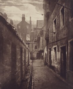 Close, High Street nr. 115.