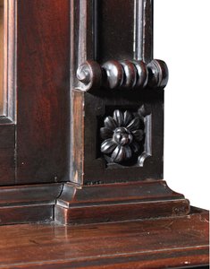 En George III-reol med åbning af Thomas Chippendale