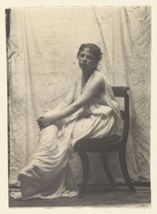 [Weda Cook i klassisk dragt i Eakins’ atelier på Chestnut Street] af Thomas Eakins