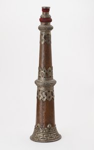 Et par teleskopiske rituelle horn (dung-chen) af Tibetan School