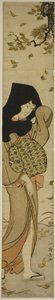 Kvinde med sort hætte i vindblæste blade, fra serien "Twelve Scenes of Popular Customs (Fuzoku juni tsui)" af Torii Kiyonaga