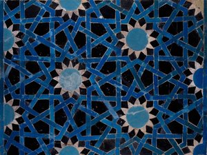Panel i fajance dekoreret med geometriske motiver fra Konya, Tyrkiet, Seljuk Civilization af Turkish School