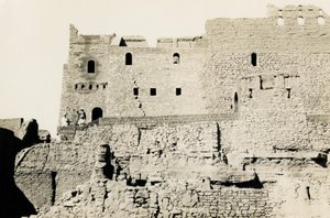 Simeon-klosteret efter restaureringen, Aswan, Egypten, foto af Ugo Monneret de Villard
