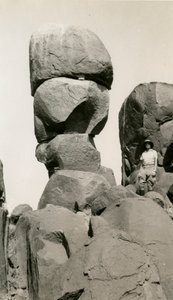 Klipper i Goz Regeb, Sudan, fotografi af Ugo Monneret de Villard, ca. 1925 af Ugo Monneret de Villard