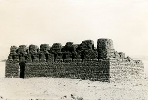 Ruiner af en kirke nær Nilen, Adendan, Egypten, foto af Ugo Monneret de Villard