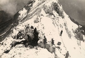 Operationer til indlejring af maskingeværer på Monte Nero under Første Verdenskrig (s/h foto)