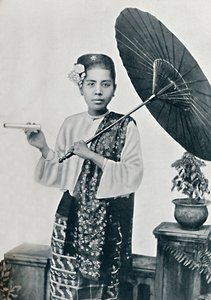En burmesisk dame, 1902 af Unbekannt