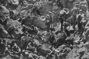 Et bemærkelsesværdigt krigsfotografi, udvundet og taget af briterne, 1915 af Unbekannt