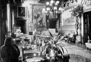 En salon, Sandringham House, Norfolk, 1910 af Unbekannt