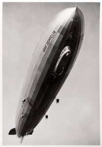 Luftskib LZ127 Graf Zeppelin, set nedefra, 1933 af Unbekannt