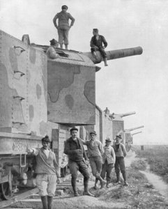 Et pansret togbatteri, 1918 af Unbekannt