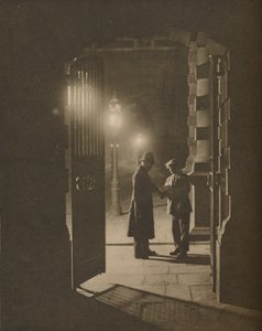 En hændelse på The Yard i de små timer, c1935. af Unbekannt