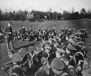 Et friluftsforedrag i Parks, Oxford, 1915 af Unbekannt