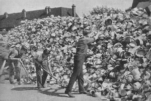 Appel for aluminium, 1940, 1940 af Unbekannt