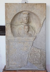 Aurelio Apio, stele af Unbekannt