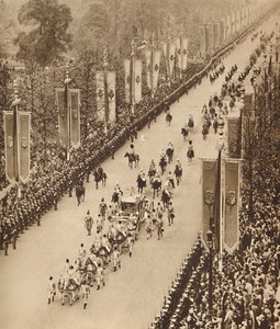 Avenue of Banners, 12. maj 1937 af Unbekannt