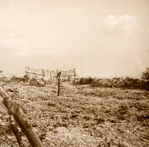 Mellem linjerne, Verdun, Nordfrankrig, c1914-c1918 af Unbekannt