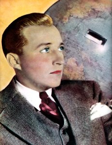 Bing Crosby, amerikansk sanger og skuespiller, 1934-1935 af Unbekannt