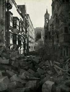 Bombeskader på en maltesisk gade, Anden Verdenskrig, 1942 1944. af Unbekannt