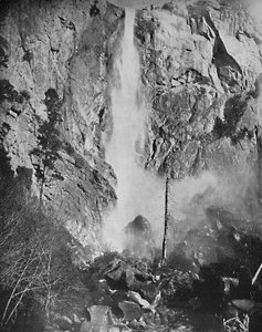Bridal Veil Fall, Yosemite, Cal., c1897. af Unbekannt