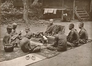 Buddhistisk præst med elever, 1900. af Unbekannt