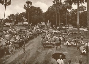 burmesisk begravelse. - Procession af vogne med tilbud, 1900. af Unbekannt