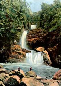 Cascade ved Namora, Madagaskar, slutningen af det 19. århundrede af Unbekannt