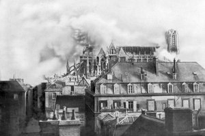 Katedralen i Reims i brand efter tysk beskydning, Frankrig, 1914 af Unbekannt