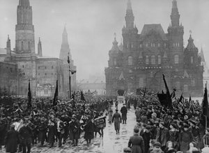 Fejring i anledning af 8-årsdagen for oktoberrevolutionen i Moskva, 1925. af Unbekannt